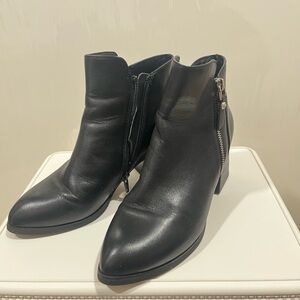 Women’s black ankle heels